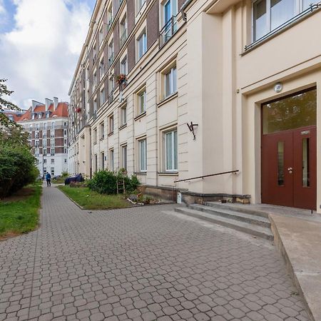 Aleja Wyzwolenia Studio with Mezzanine Warsaw Downtown by Noclegi Renters Esterno foto