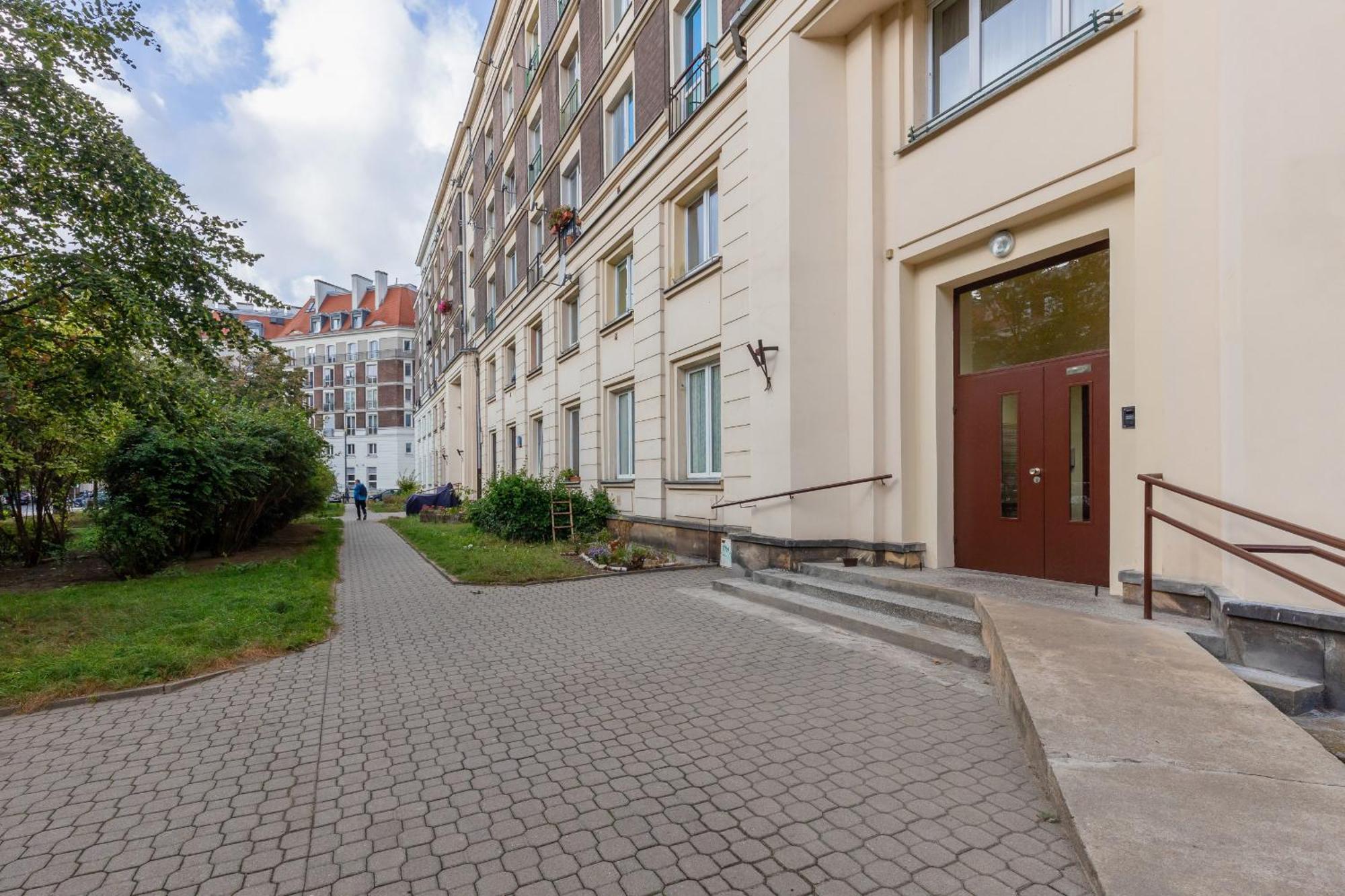 Aleja Wyzwolenia Studio with Mezzanine Warsaw Downtown by Noclegi Renters Esterno foto
